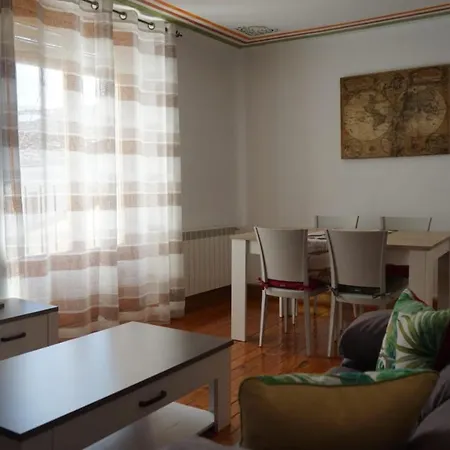 «el Balcon De La Calle Mayor» *