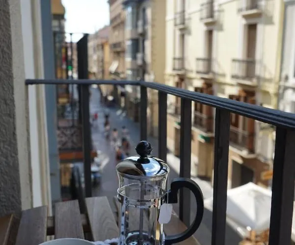 «el Balcon De La Calle Mayor» *